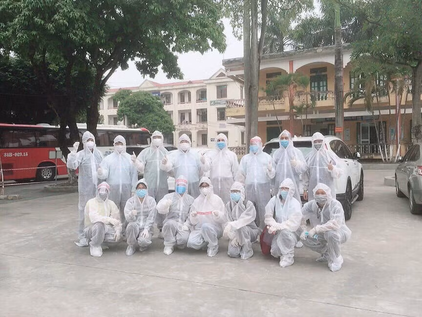 Can canh Robot van chuyen nhu yeu pham phong chong COVID-19-Hinh-2