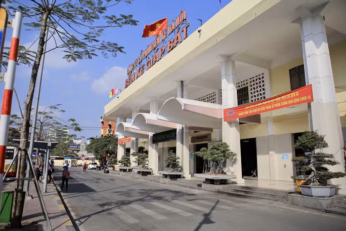 Ben xe khach vang hoe trong ngay cao diem Tet Tan Suu 2021