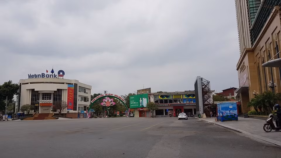 Ngày thường nơi đây là nơi đông đúc, nhộn nhịp.