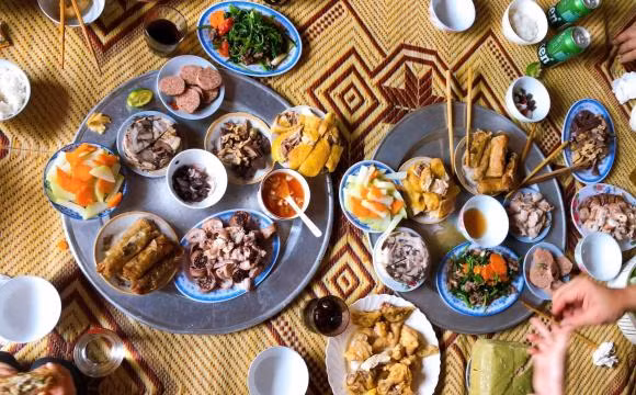 Con dau ke chuyen mot ngay Tet lam 5 mam cung, 10-15 mon-Hinh-4