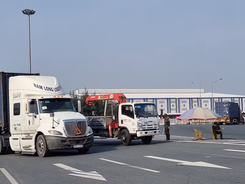 Hang hoa bi ach tac, nong san hu hong, Hai Duong “cau cuu” Bo Cong thuong