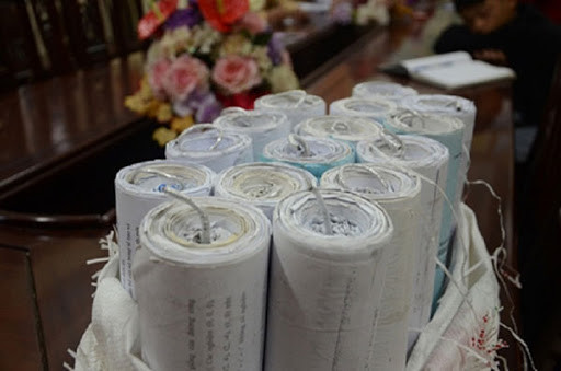  Tự chế pháo nổ, nam sinh lớp 8 tử vong thương tâm. Khoảng 19h30 ngày 6/2, em P.N.K (14 tuổi, học sinh lớp 8, hiện đang ở với ông bà ngoại tại xã Thanh Mỹ, huyện Thanh Chương, Nghệ An) dùng thuốc diêm nhồi vào ống tuýp bằng inox được cắt ngắn để làm pháo nổ. Tuy nhiên, khi đang nhồi thuốc thì một tiếng nổ lớn phát ra. Vụ việc khiến K. bị thương nặng ở vùng ngực và tay sau đó tử vong.