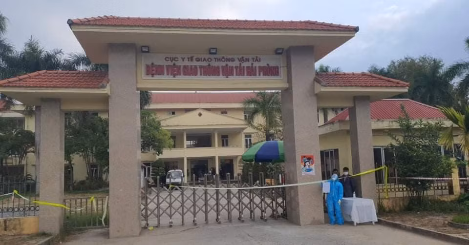 Ca nhiem COVID-19 o Hai Phong: Phong toa 1 thon cung BV GTVT