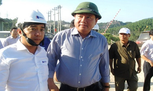 Bo truong Thang “tram” loat nha thau ngay dau nam-Hinh-2