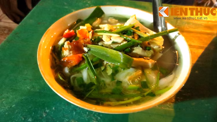 Bi mat cua quan pho 20 nam tuoi gia re nhat HN