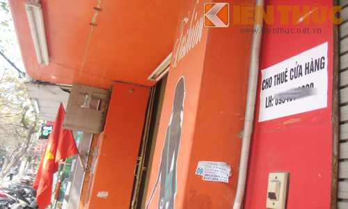 Không ít cửa hàng đến giờ vẫn đóng cửa vì cho thuê lại địa điểm.