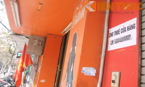 Không ít cửa hàng đến giờ vẫn đóng cửa vì cho thuê lại địa điểm.