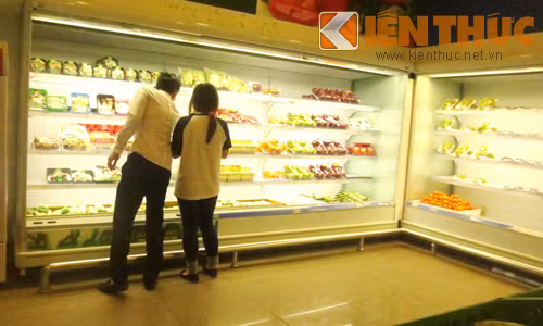 Mung 6 Tet, cho, sieu thi Ha Noi vang hoe-Hinh-5