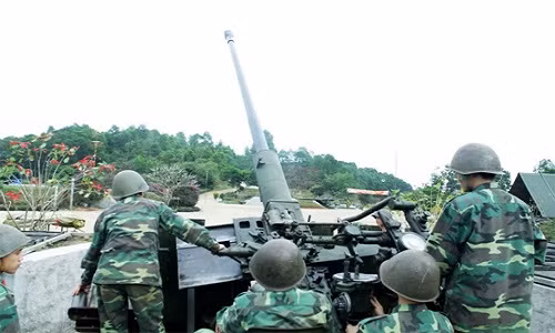 Tiêu diệt các mục tiêu trên không.