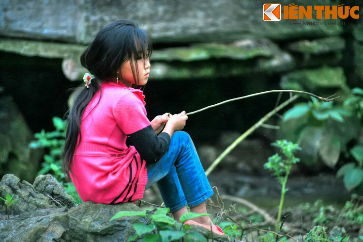 Dù đời sống vật chất đã đổi thay nhiều, con người nơi đây vẫn giữ được vẻ chất phác, hồn hậu.