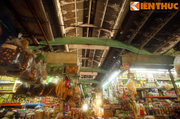 Đến nay, chợ Bà Chiểu có khoảng 800 hộ, kinh doanh khoảng 40 mặt hàng, là một khu chợ truyền thống giàu sức hút của TP HCM.