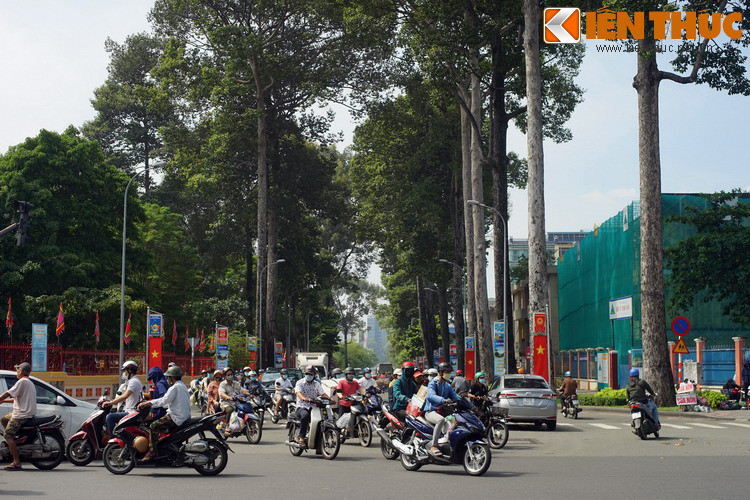 Đường Lê Văn Duyệt ở tỉnh Gia Định xưa kéo dài từ đầu cầu Bông và đâm ra đường Chi Lăng (nay là Phan Đăng Lưu), tương ứng với đường Lê Văn Duyệt hiện tại.