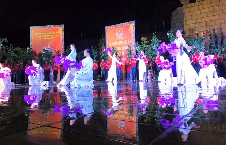 Chương trình nằm trong chuỗi các hoạt động “Đền ơn đáp nghĩa” kỷ niệm 70 năm ngày Thương binh – Liệt sĩ (27/7/1947 – 27/7/2017) do Ban Thường vụ Thành đoàn TPHCM tổ chức nhằm tăng cường công tác tuyên truyền, giáo dục truyền thống cách mạng cho đoàn viên, thanh niên thành phố...