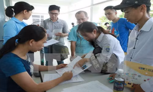 120.000 thi sinh tu choi nhap hoc, cac truong “dau dau” xet bo sung