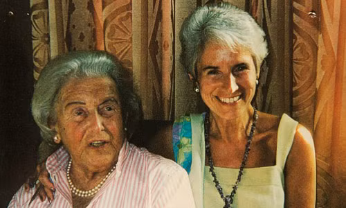 Hy huu be gai chao doi trong trai tu than cua Hitler