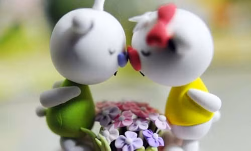  Bói vận mệnh theo ngày sinh: Người sinh ngày 26/5 thường thuộc tuýp người thận trọng, kiên nhẫn, luôn suy nghĩ thấu đáo trước khi đưa ra quyết định. Bạn cũng là người có trách nhiệm và không mấy khi để cảm xúc chi phối công việc.