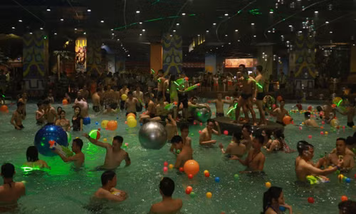 Ngoi sao The Remix 2015 “dai thuy chien” tai Vinpearlland Water Park-Hinh-4