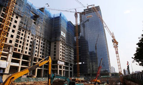 Truc cau thap tai 16 cong trinh Ha Noi dung hoat dong