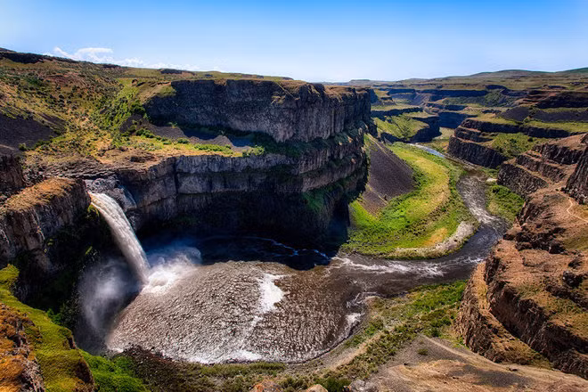 Thác Palouse, Mỹ là một phần của công viên cùng tên tọa lạc tại phía đông nam bang Washington. Dòng nước ở đây chảy từ độ cao 500m.