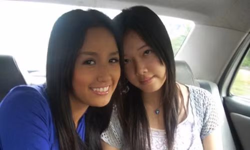 Em gái Mai Phương Thúy tên là Ngọc Phượng, sinh năm 1993, hiện tại đang du học tại Columbia, Vancouver, Canada.