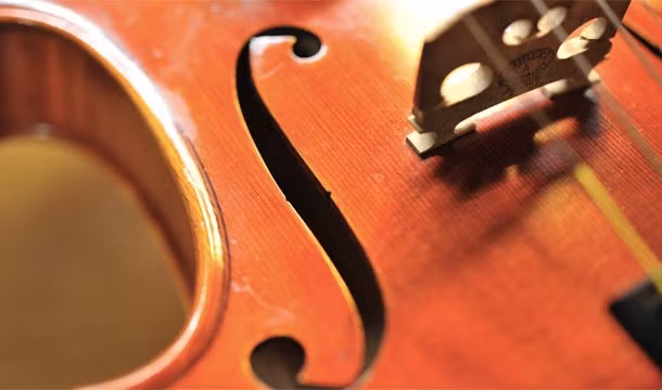 Các nhạc công trên tàu Titanic đã chơi nhạc trong suốt hơn hai giờ kể từ khi tàu đâm vào tảng băng trôi cho đến khi chìm hoàn toàn xuống đáy biển.