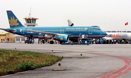 Nang nong gay nut duong bang san bay Cat Bi?