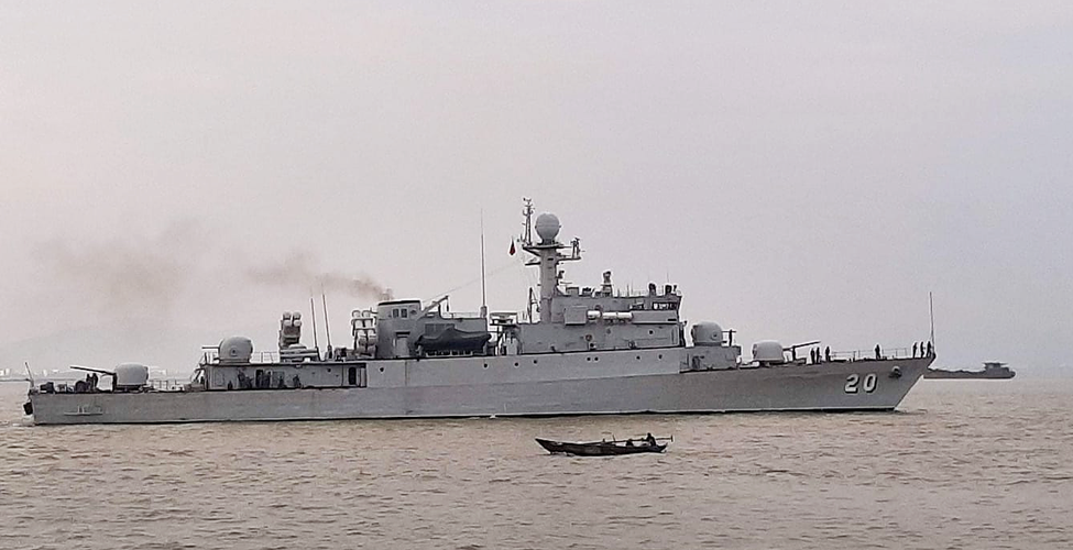 Đây cũng chính là chiếc Pohang phiên bản mới nhất mà Hàn Quốc viện trợ cho đối tác nước ngoài. Trước đó Việt Nam, Ai Cập và Philippines chỉ nhận Flight III còn Peru là biến thể Flight II.