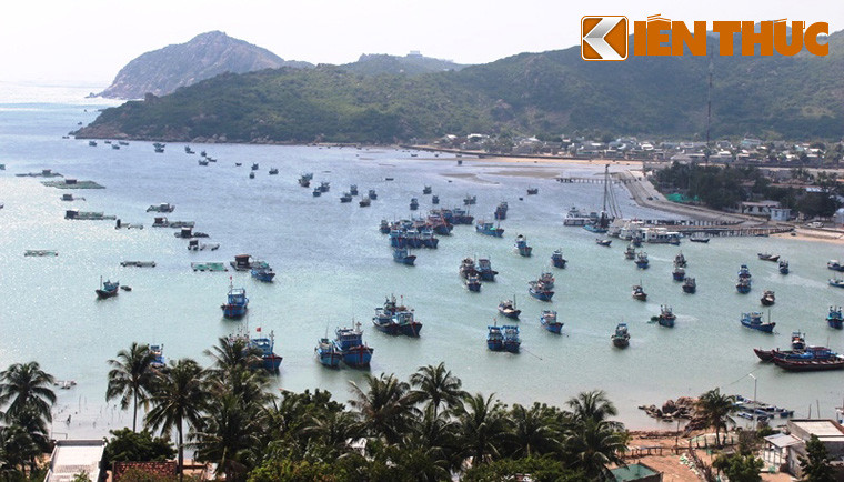 Ông Châu Thanh Hải, Giám đốc Sở VH, TT&amp;DL tỉnh Ninh Thuận cho biết, trong qúy I/2018, toàn tỉnh đón 735.525 lượt khách (tăng 12,22% so cùng kỳ), thu nhập xã hội từ hoạt động du lịch khoảng 234 tỷ đồng (tăng 7,78% so cùng kỳ). Cùng với du khách, đã có hàng chục nghìn người dân địa phương đến tham quan, khám phá các điểm du lịch trong tỉnh.