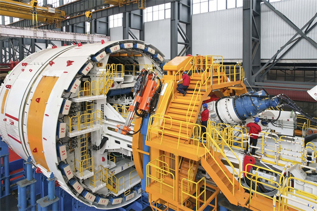 Công nghệ song sinh kỹ thuật số giúp trực quan hóa toàn bộ quá trình đào hầm, giúp nhà thầu kiểm soát chất lượng thi công một cách chặt chẽ. (Ảnh: enghunan.gov.cn)