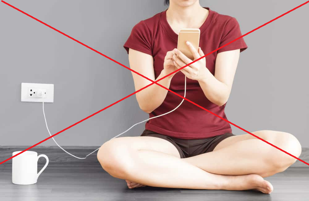 Tránh dùng điện thoại khi đang sạc, vì vừa sạc vừa dùng khiến máy nóng, pin quá tải và dễ chai hơn bình thường. (Ảnh: Blackview)