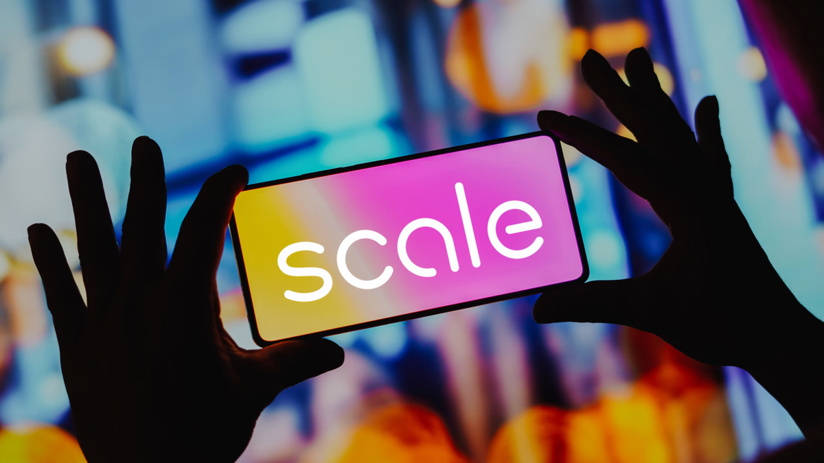 Thay vì phát triển AI, Scale cung cấp dữ liệu được xử lý kỹ càng cho các công ty AI khác – một mắt xích quan trọng trong chuỗi phát triển AI. (Ảnh: WSJ)