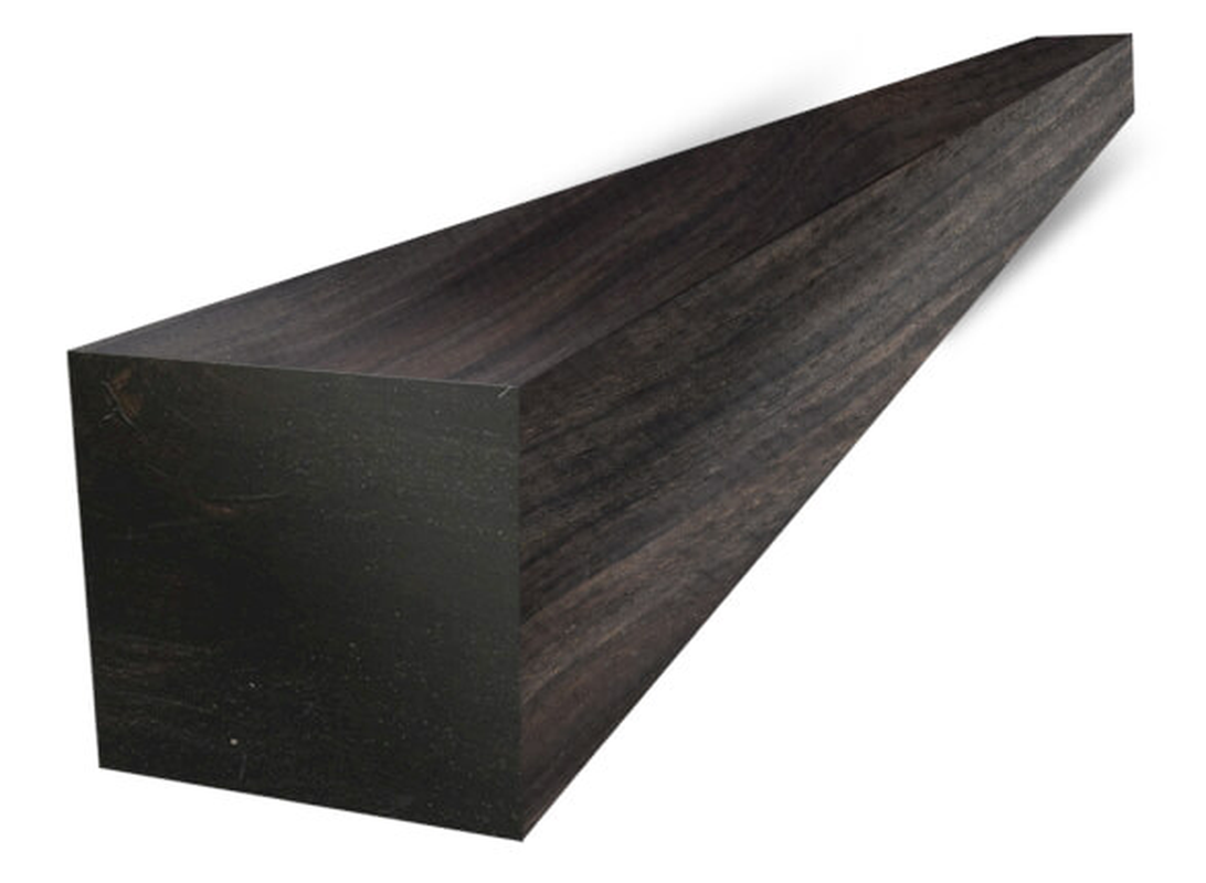 Với tên khoa học là Dalbergia melanoxylon, loại gỗ này có nguồn gốc từ các khu vực khô hạn của châu Phi, từ phía đông Senegal đến phía nam Eritrea và đông nam của Nam Phi. (Ảnh: Bell Forest Products)