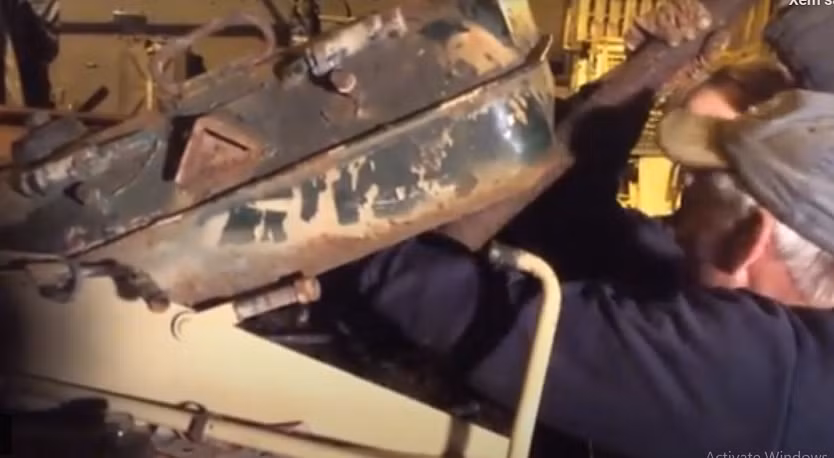 Ông Mead sở hữu 300 phương tiện quân sự, mua xe tăng này để bổ sung vào bộ sưu tập.(Ảnh:Youtube/Tanks-alot)