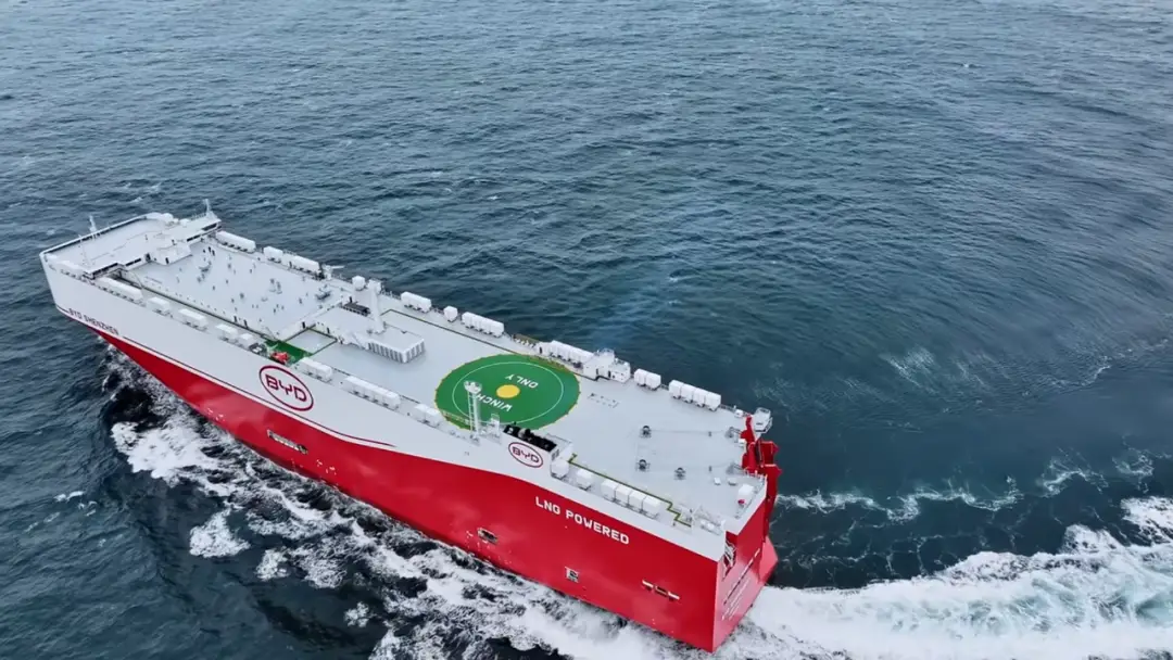 Tàu Shenzhen kỳ vọng sẽ tăng cường khả năng phân phối xe năng lượng mới và hỗ trợ đà tăng trưởng xuất khẩu của Trung Quốc. (Ảnh: xindemarinenews)