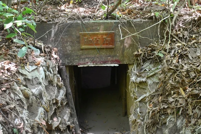 Địa đạo Kỳ Anh nằm tại xã Tam Thăng, thành phố Tam Kỳ, tỉnh Quảng Nam, là một hệ thống hầm ngầm dài khoảng 32km do người dân địa phương đào thủ công trong thời kỳ kháng chiến chống Mỹ. (Ảnh: Pháp luật Việt Nam)