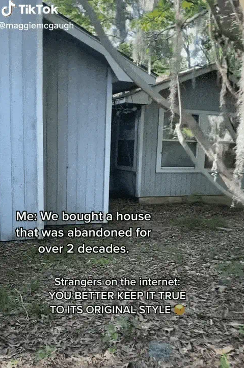 Năm 2022, Maggie (27 tuổi) và chồng Matt (31 tuổi) mua một căn nhà bỏ hoang suốt 20 năm ở bang Texas, Mỹ với giá chưa đến 200.000 USD (khoảng 5 tỷ đồng). (Ảnh TikTok @maggiemcoaugh)