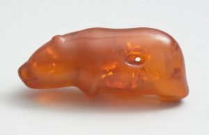 " Bảo vật" này dài 10,2 cm, cao 4,2 cm và có thể có niên đại từ 12.000 đến 5.000 năm trước.(Ảnh: Arkeofili)