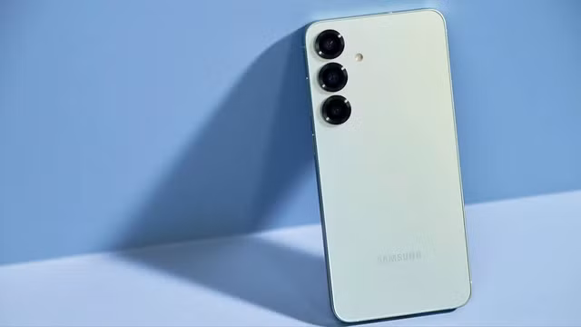 Trước đây, Samsung thường chia chip theo khu vực: Snapdragon cho Mỹ, Canada, Trung Quốc; còn Exynos cho hầu hết thị trường khác. (Ảnh: markettimes)