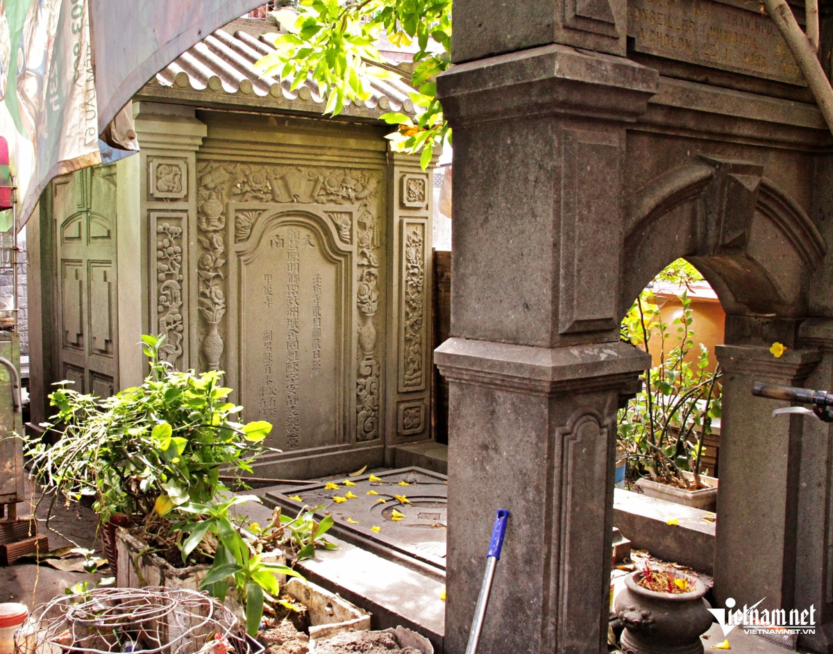 Canh kho tin o khu mo da cua dai gia nuc tieng Sai Gon xua