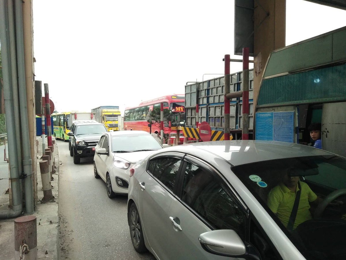 Hang chuc canh sat co mat o BOT Bac Thang Long - Noi Bai lam gi?-Hinh-4