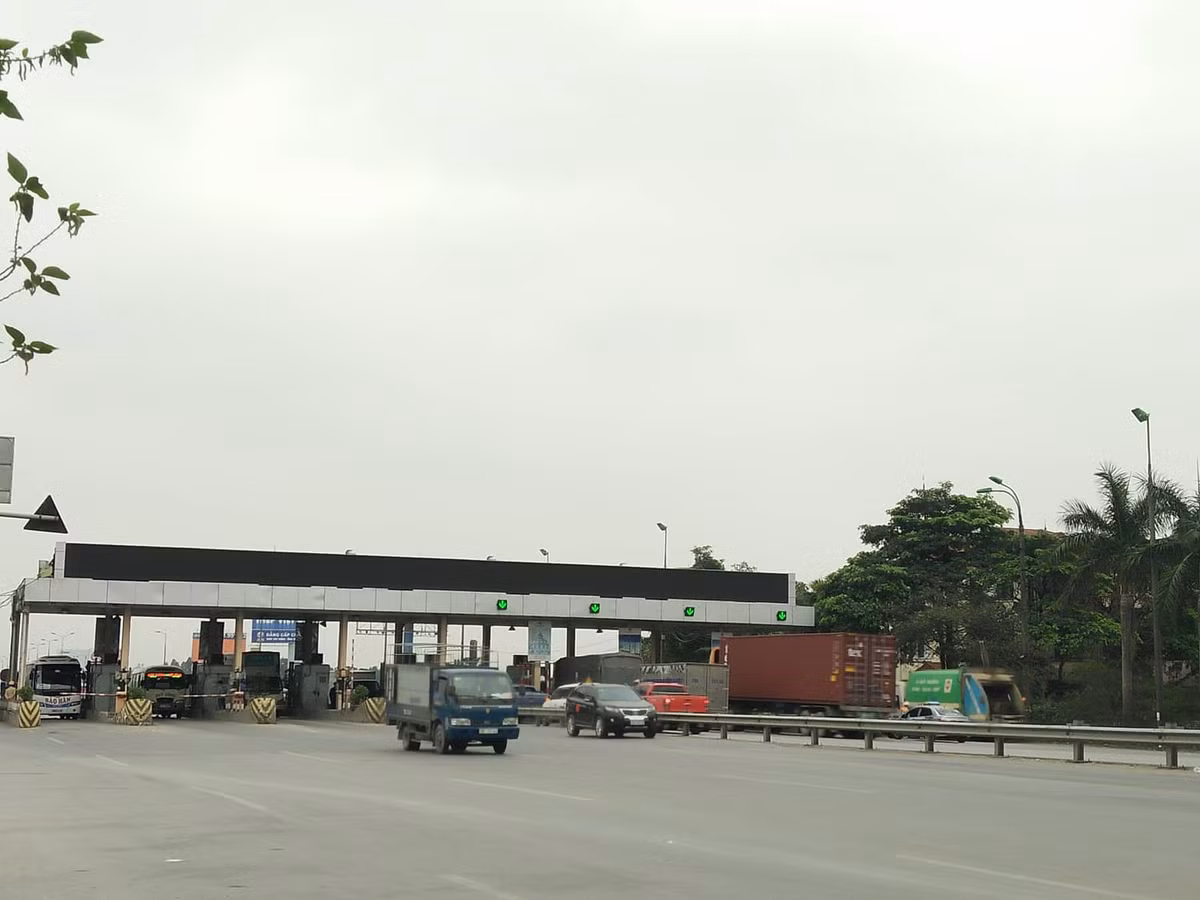 Hang chuc canh sat co mat o BOT Bac Thang Long - Noi Bai lam gi?-Hinh-3