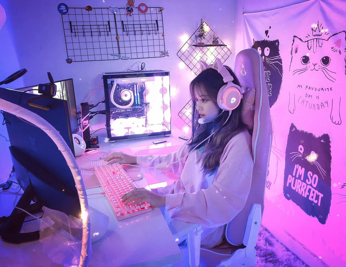 Nu streamer Nhat Ban cosplay goi cam gay bong mat netizen