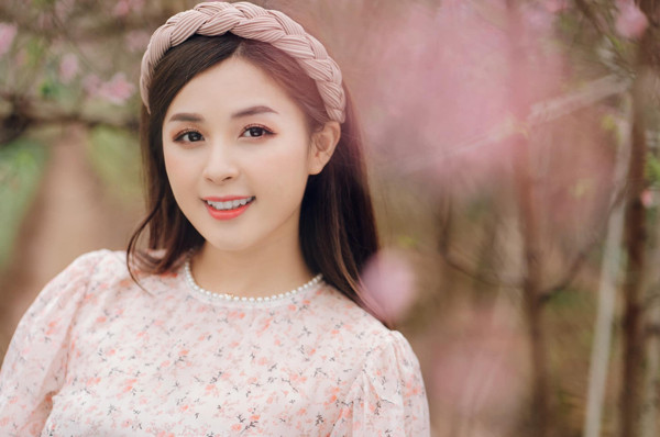 Đầu tiên, phải kể đến Thảo Nari. Cô nàng là một trong những nữ streamer nhận được rất nhiều sự chú ý từ cư dân mạng.