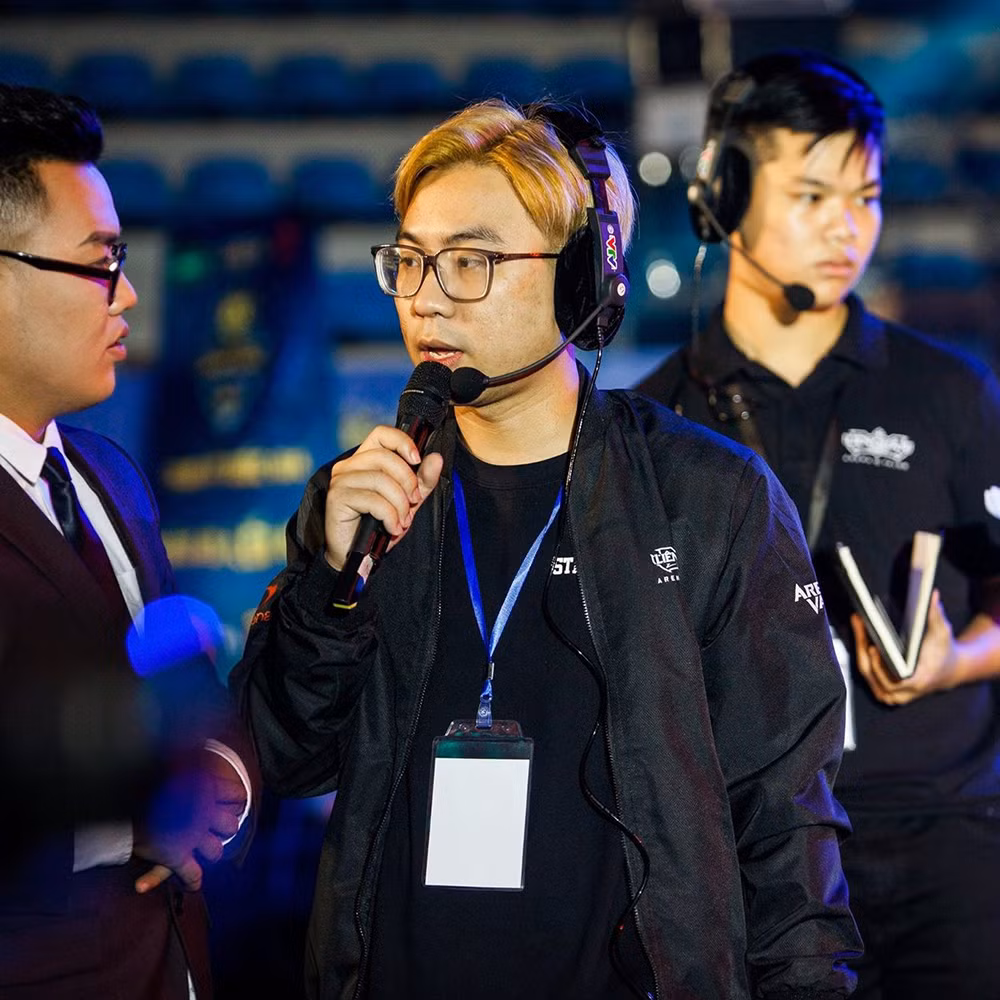Đức Liz hiện là người phụ trách mảng Esport của Liên Quân Mobile tại Việt Nam, đồng thời cũng là Quản lý Esports vùng - trực thuộc Garena tổng.