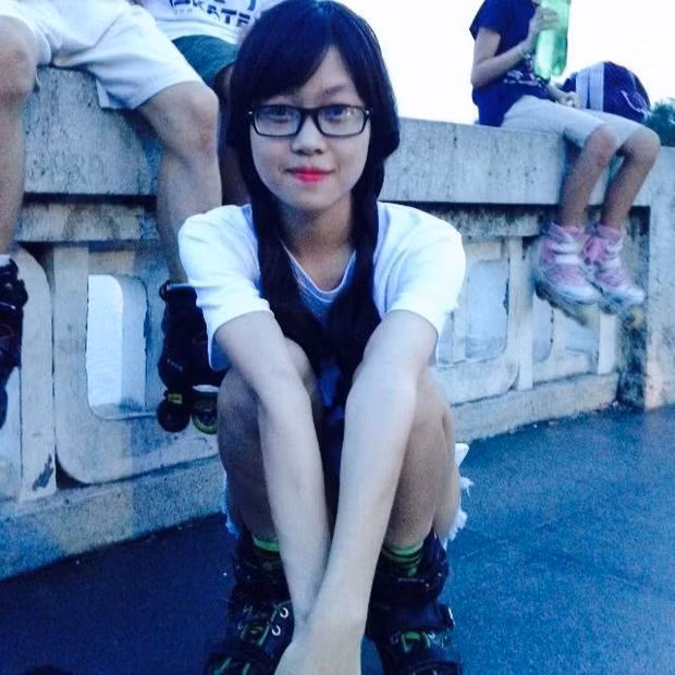 Nhưng ít ai biết rằng Thuỷ Tiên cũng có một giai đoạn dậy thì đầy ấn tượng để biến hình được sang xịn mịn như hiện tại.