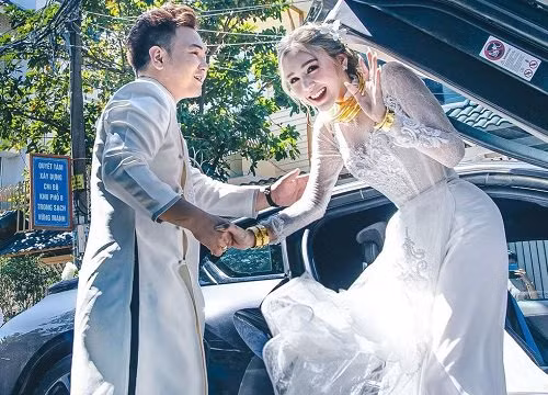 Việc kết hôn ở tuổi 18 với Xemesis từng khiến Xoài Non rơi vào nghi vấn yêu vì tiền. Tuy nhiên, hot girl luôn nỗ lực kiếm tiền bằng khả năng của mình để phản bác lại những lời bàn tán với ý đồ xấu.