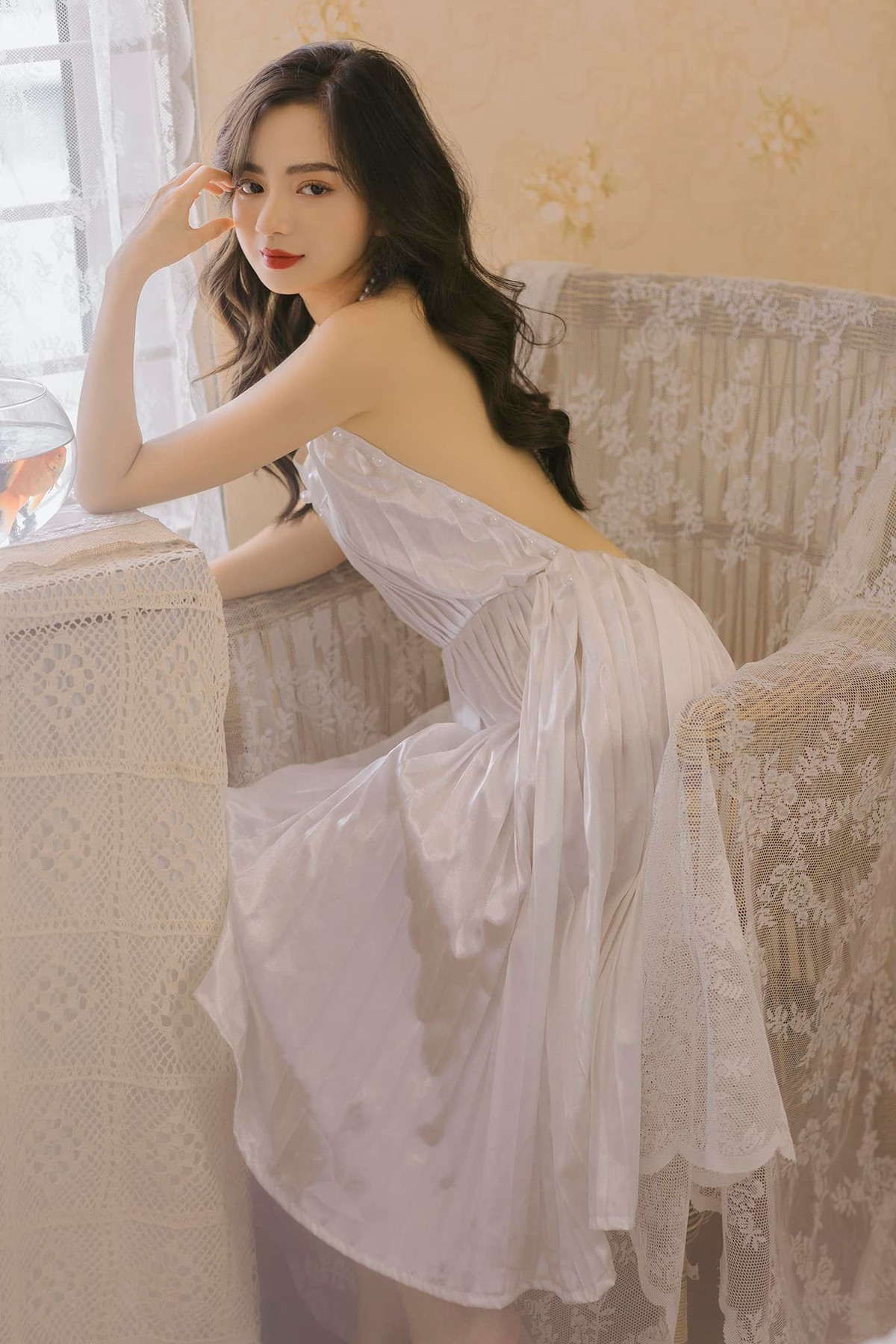 Sở hữu body cực chuẩn và cùng với đó là gương mặt cực baby, dễ thương, Kim Chi luôn thu hút được sự quan tâm từ những bộ ảnh của mình.