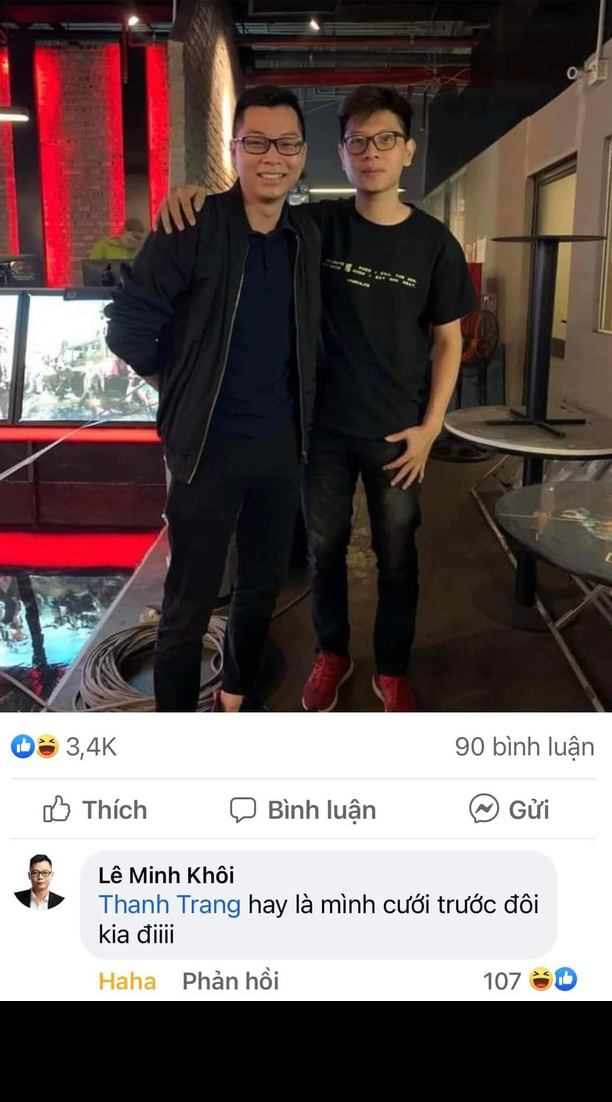 Chưa hết, Lê Khôi và bạn gái còn khiến cộng đồng được dịp xôn xao khi công khai “gạ kèo" cưới sớm với Bomman và nữ MC quốc dân Minh Nghi.