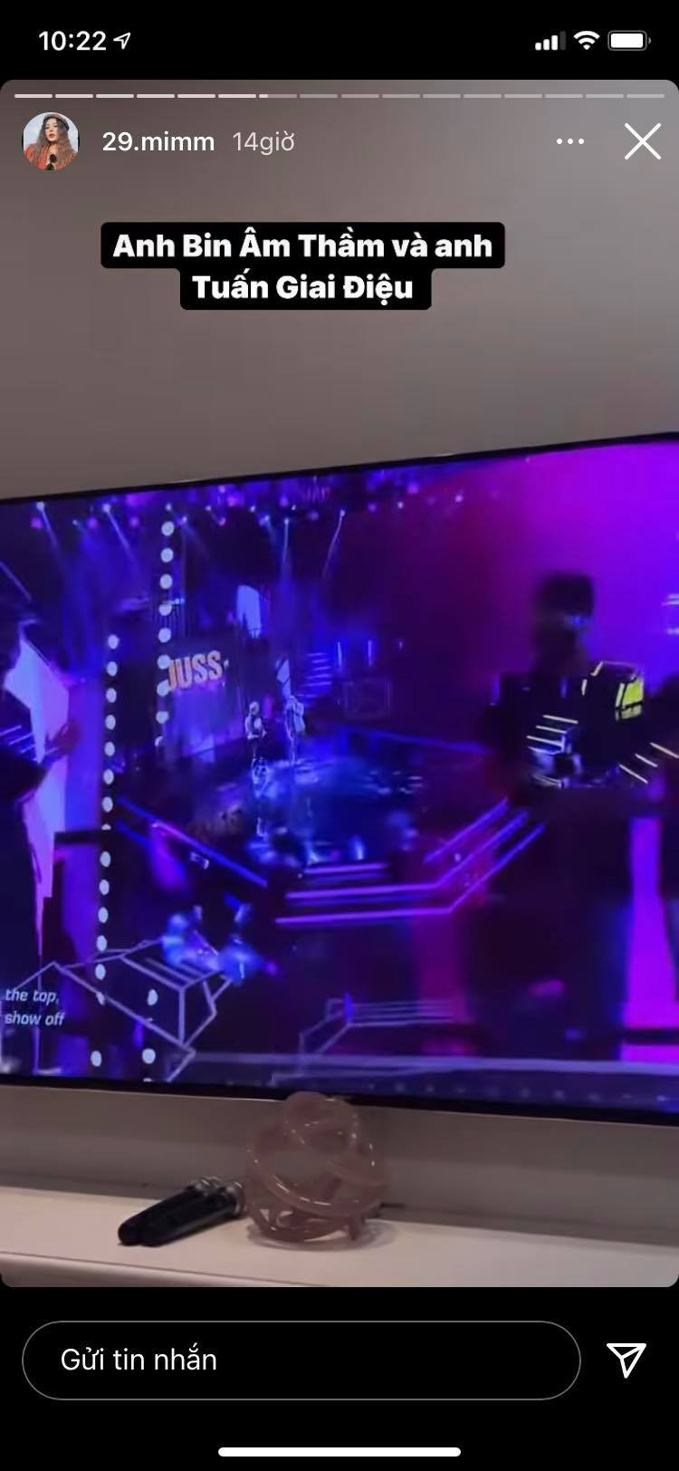 Không chỉ xinh đẹp, cá tính, Mai Âm Nhạc còn rất lầy lội và hài hước. Cô nàng còn dí dỏm đặt biệt danh cho nam rapper Binz và nam ca sĩ JustaTee. 