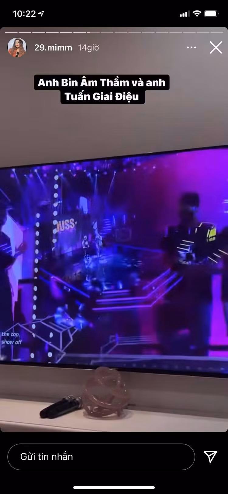 Không chỉ xinh đẹp, cá tính, Mai Âm Nhạc còn rất lầy lội và hài hước. Cô nàng còn dí dỏm đặt biệt danh cho nam rapper Binz và nam ca sĩ JustaTee. 